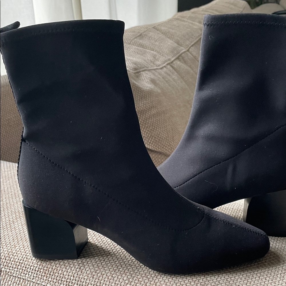 Donald Pilner Black Booties